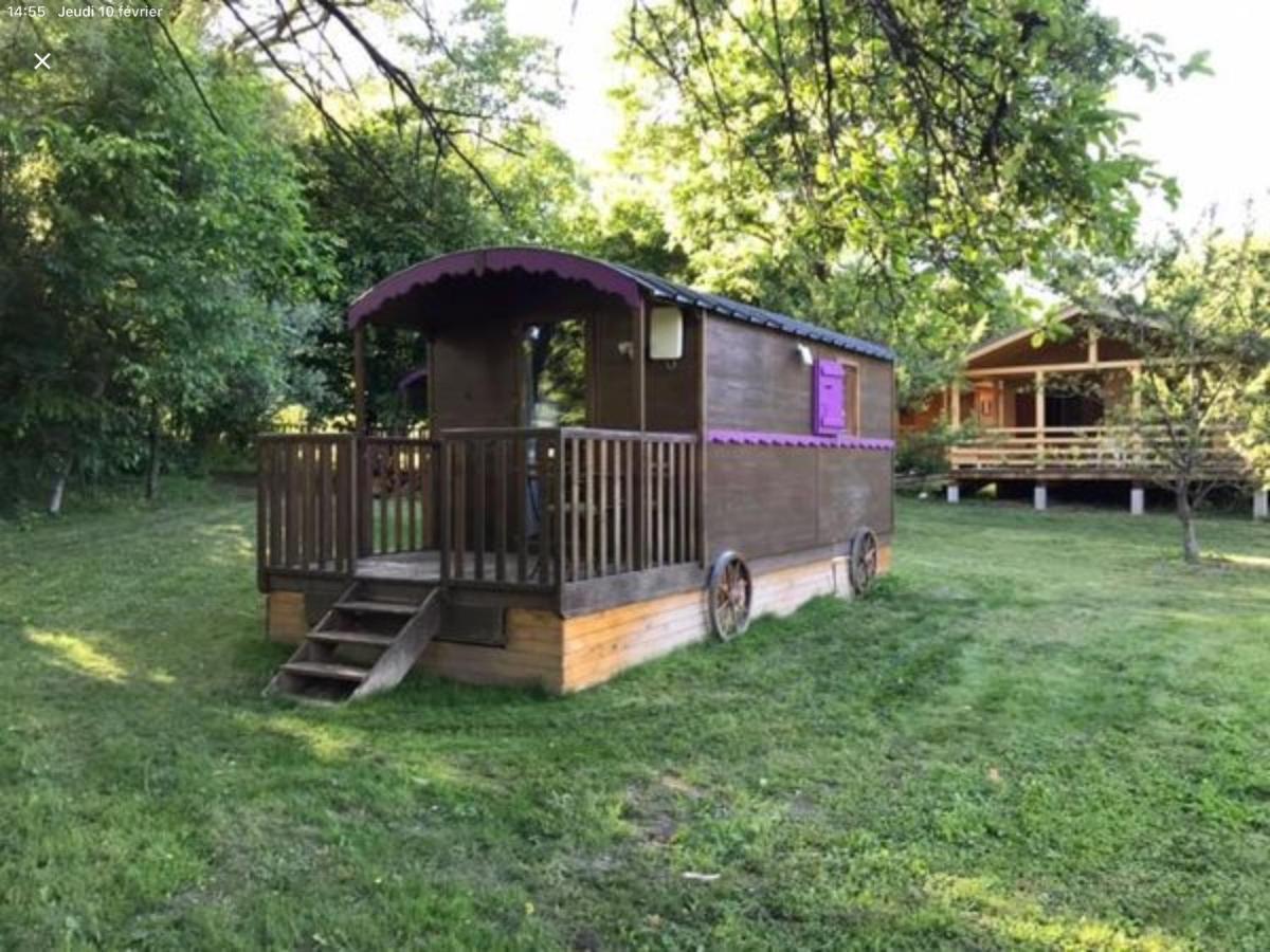 Camping, Hotel De Plein Air Les Cariamas Chateauroux-les-Alpes Екстериор снимка