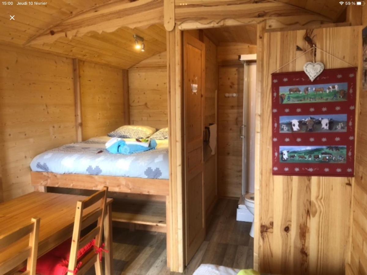Camping, Hotel De Plein Air Les Cariamas Chateauroux-les-Alpes Екстериор снимка